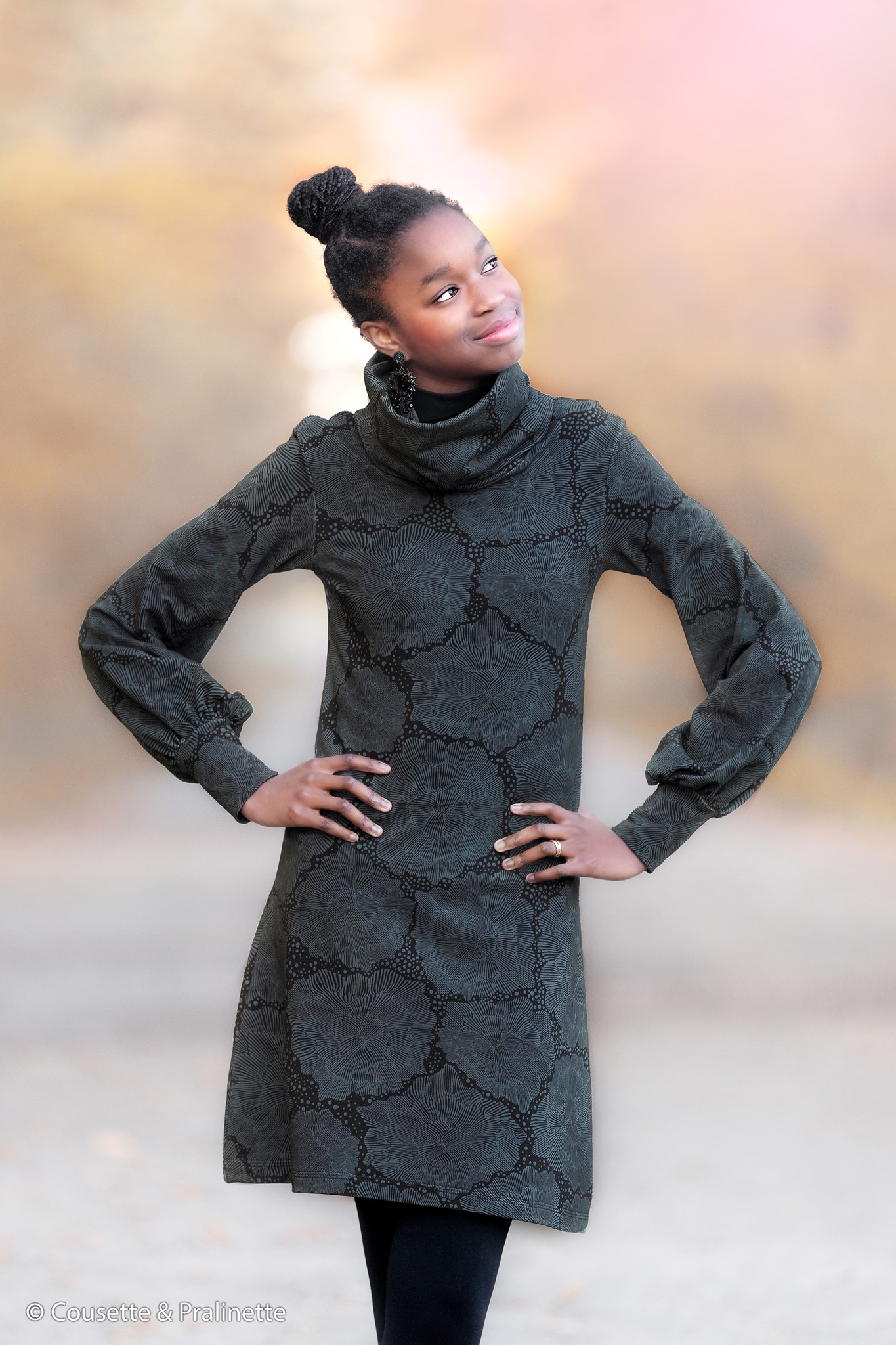 Bild von Baumwollsweat Floral schwarz weiß